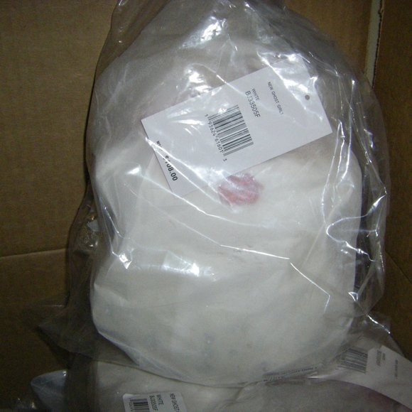 Betsey Johnson Kitsch Got Ghosted Crossbody Bag Small White BJ33505F New Sealed - Picture 10 of 13